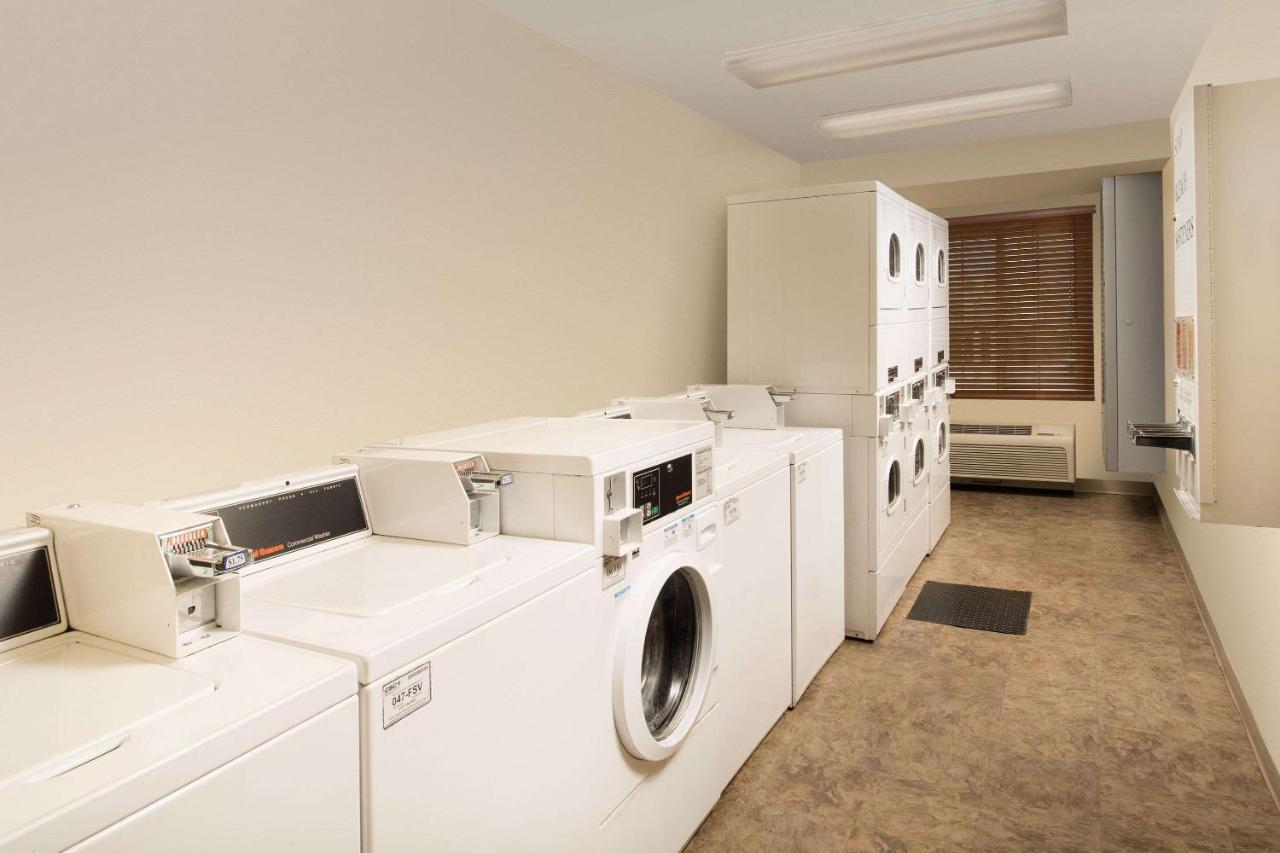 Woodspring Suites Columbia Fort Jackson Esterno foto