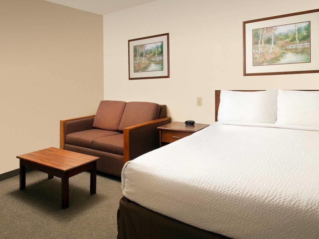 Woodspring Suites Columbia Fort Jackson Esterno foto
